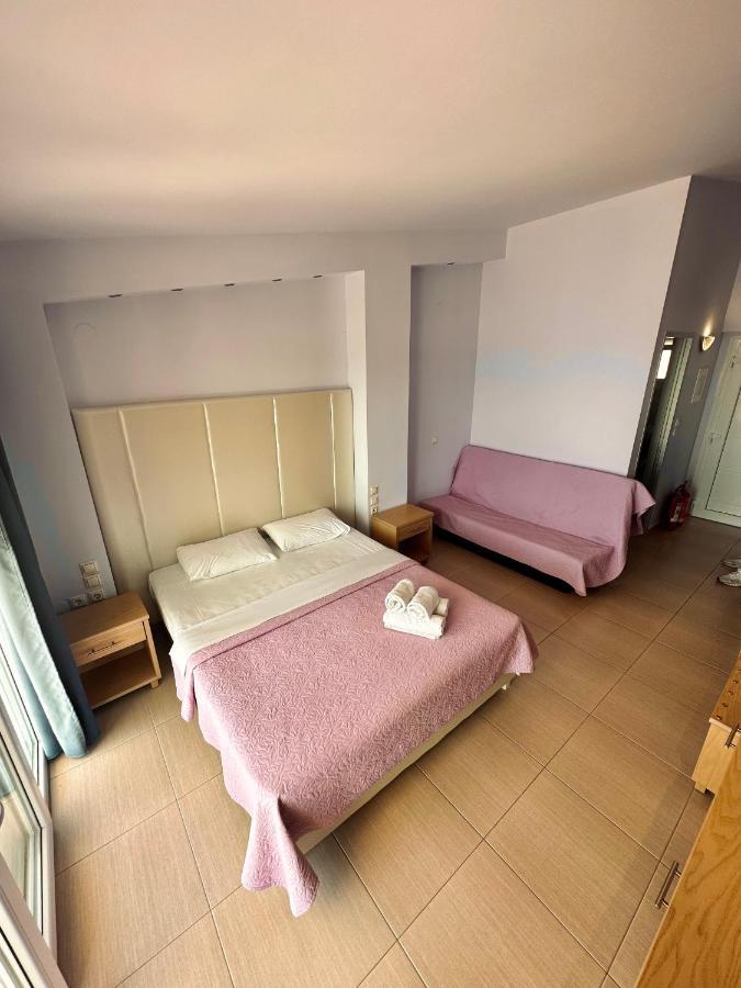 Crystal Blue Apartment Потос Екстериор снимка